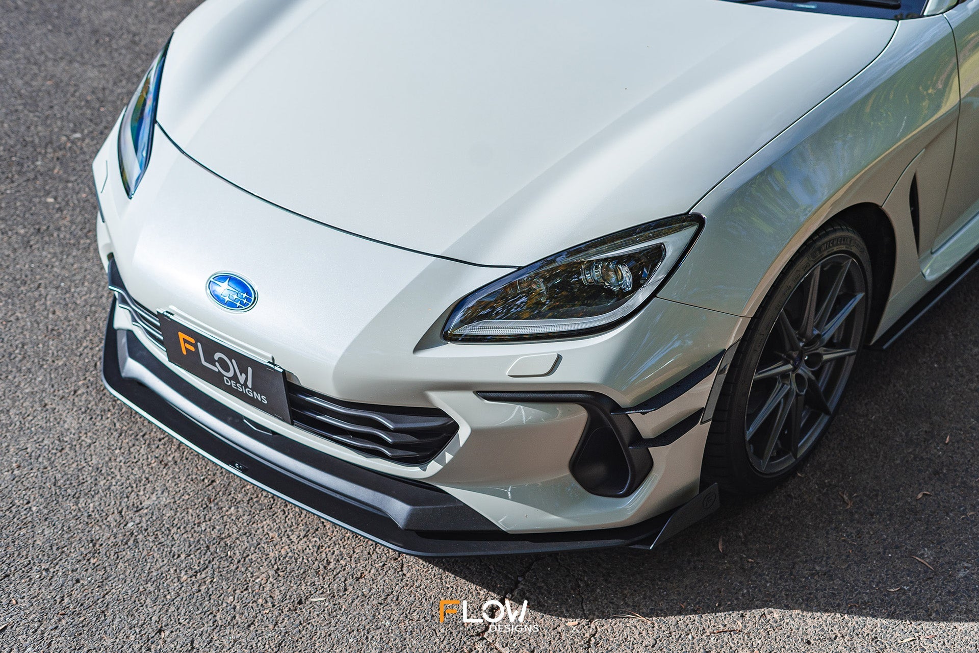 FLOW Designs  ZD8 BRZ Front Lip Splitter Winglets (Pair) - MODE Auto Concepts