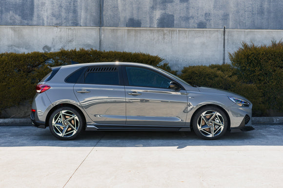 FLOW Designs  Hyundai i30N-Line Hatch PDe.V6 FL 2024+ Rear Window Vents (Pair) - MODE Auto Concepts