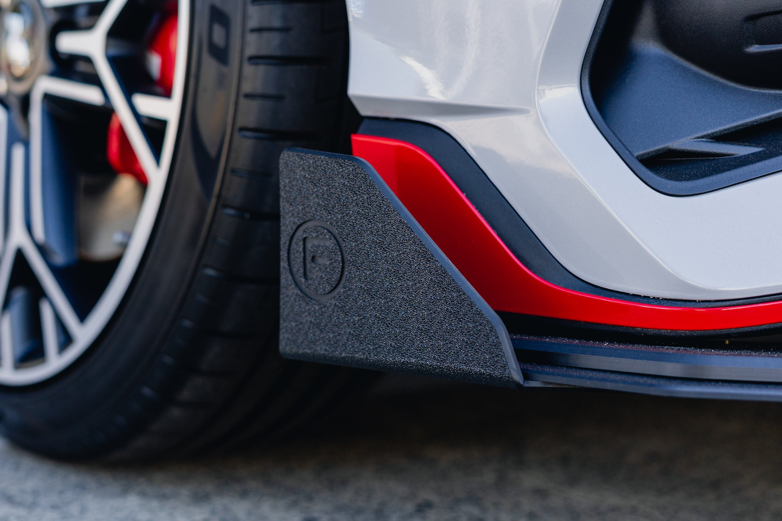 FLOW Designs  i20 N BC3 Facelift - Front Lip Splitter & Mounting Brackets - MODE Auto Concepts