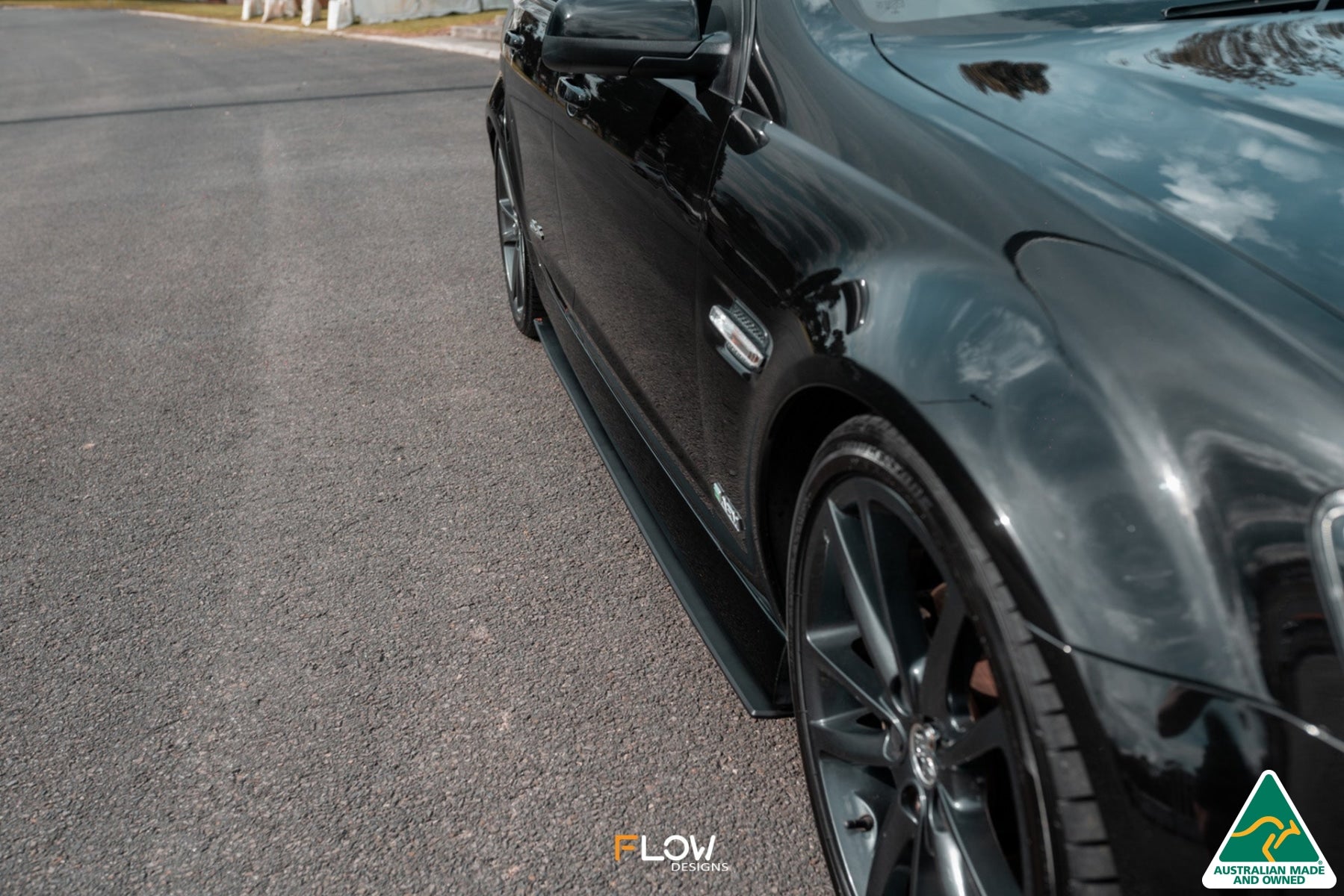 FLOW Designs  VE Commodore S1 Sedan Side Skirt Splitters (Pair) - MODE Auto Concepts
