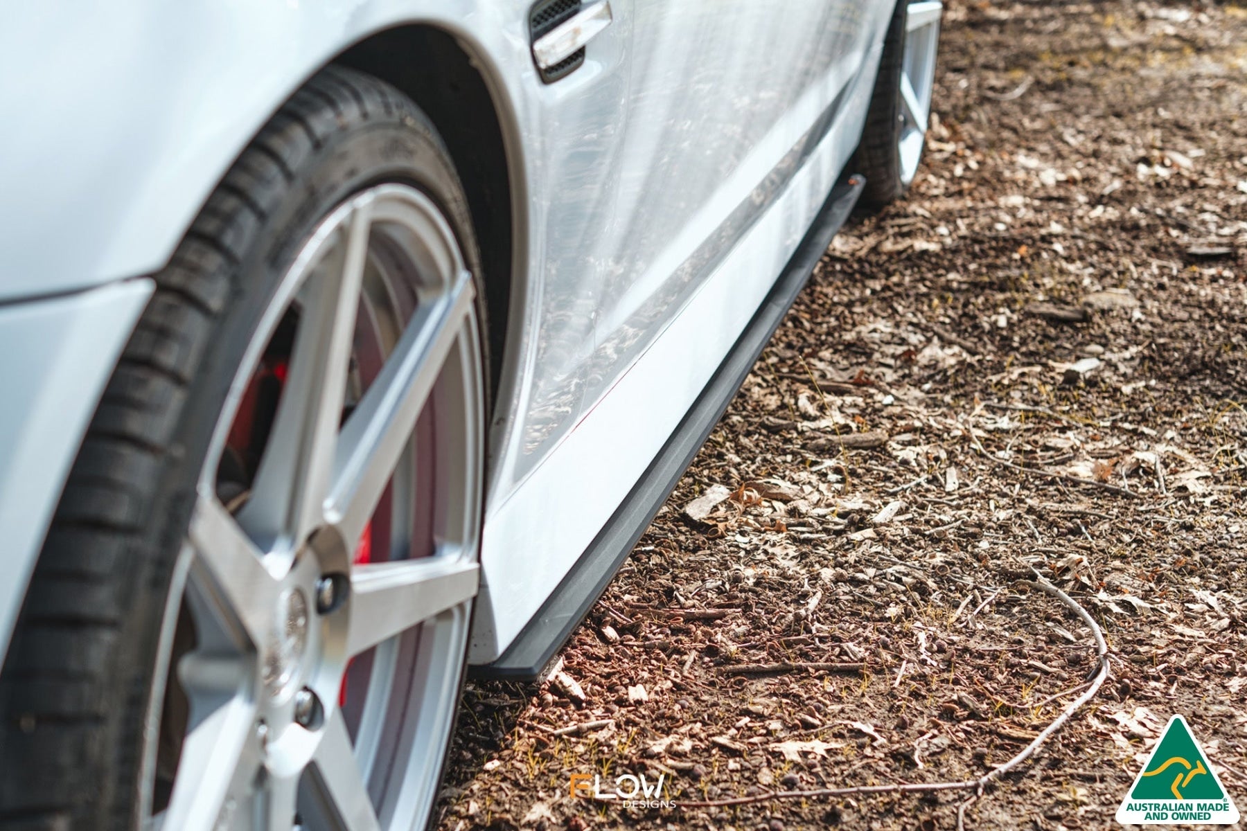 FLOW Designs  VE Commodore S2 Sedan Side Skirt Splitters (Pair) - MODE Auto Concepts