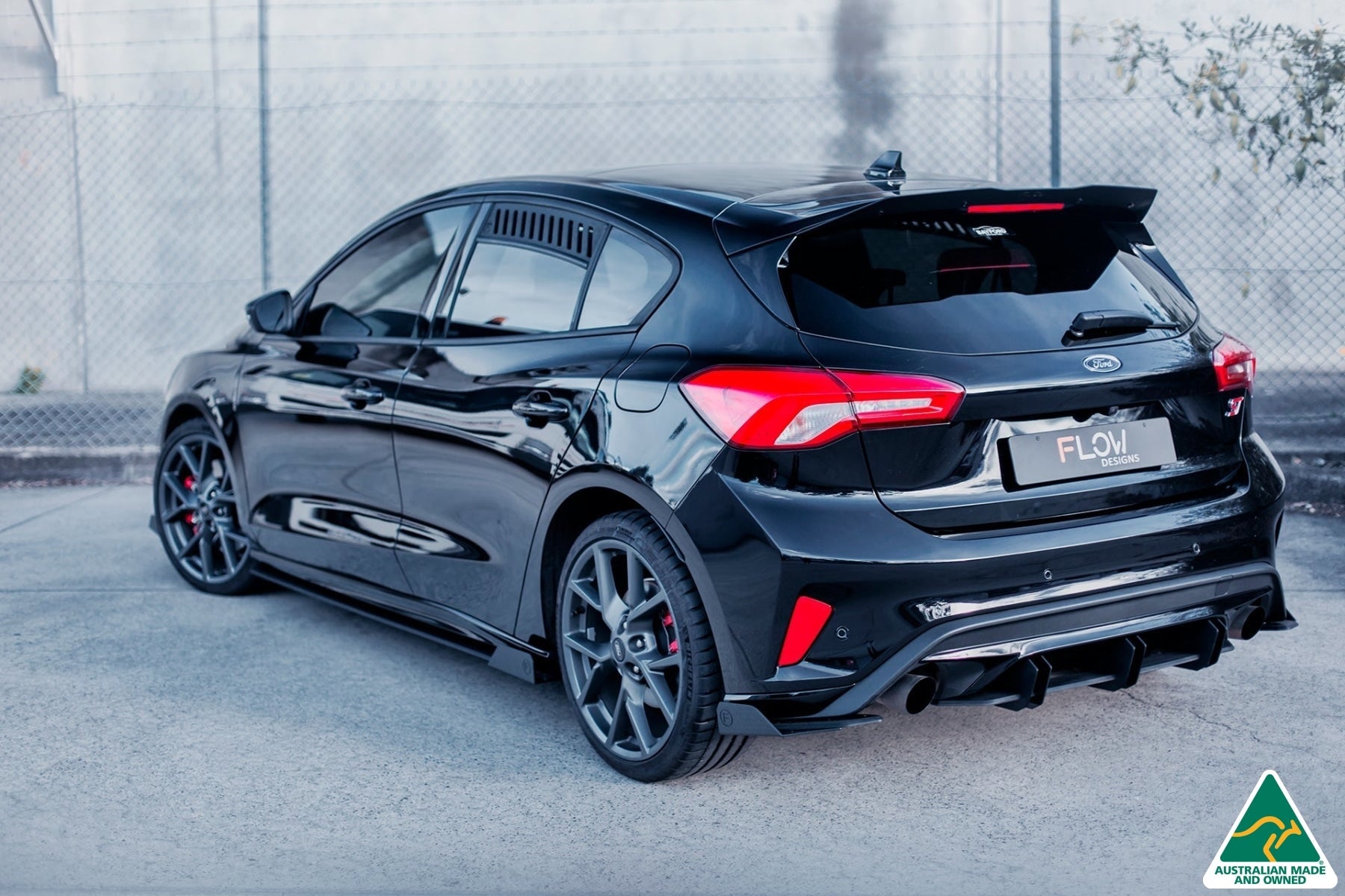 FLOW Designs  MK4 & MK4.5 Focus ST Rear Spat Winglets (Pair) - MODE Auto Concepts