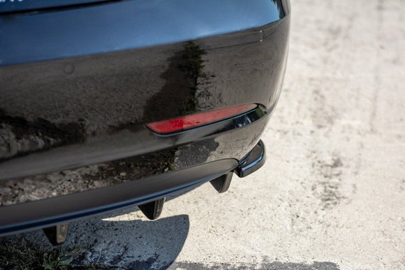 Maxton Design Rear Side Splitters V.1 Tesla Model 3