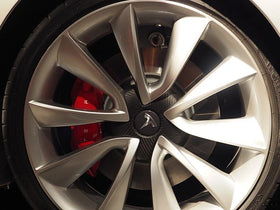 Emblex Tesla Style Black and Silver Wheel Centre Caps Hammer Emblem for Tesla Model S 3 X Y - MODE Auto Concepts