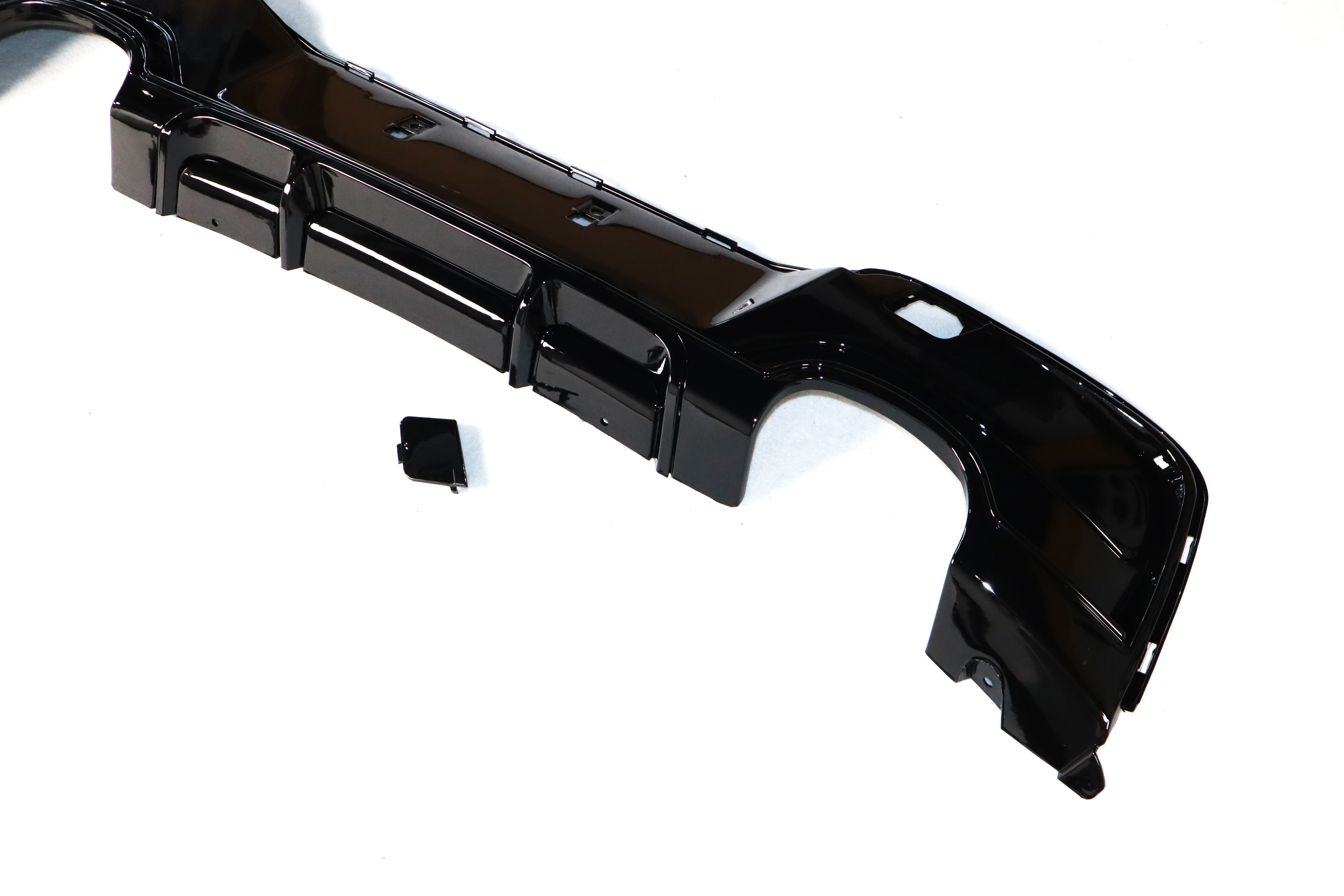 Exon Gloss Black Rear Diffuser w. Quad Outlet for BMW 1-Series 114i 116i 118i 125i M135i F20 M-Sport Pre-LCI - MODE Auto Concepts