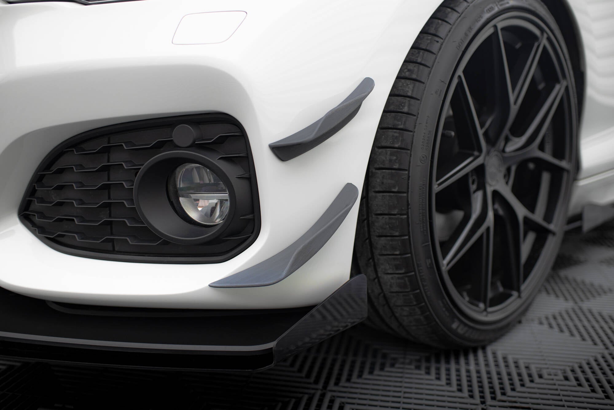 Maxton Design Front Winglets Canards for BMW M135i LCI & M140i F20 inc ...
