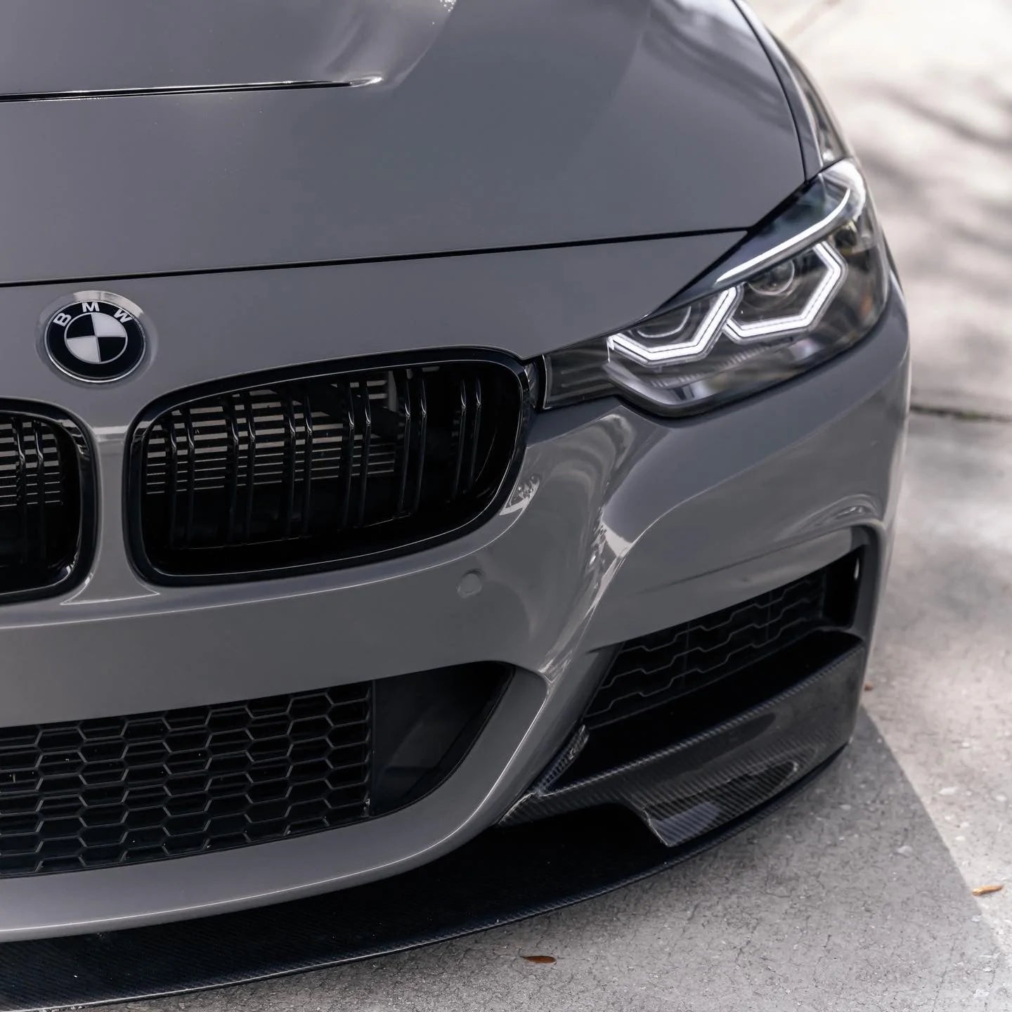 82mm Gloss Black Hood & Tailgate Badge Cap For BMW 1/3/4 Series F21 F22 F30 F31 F32