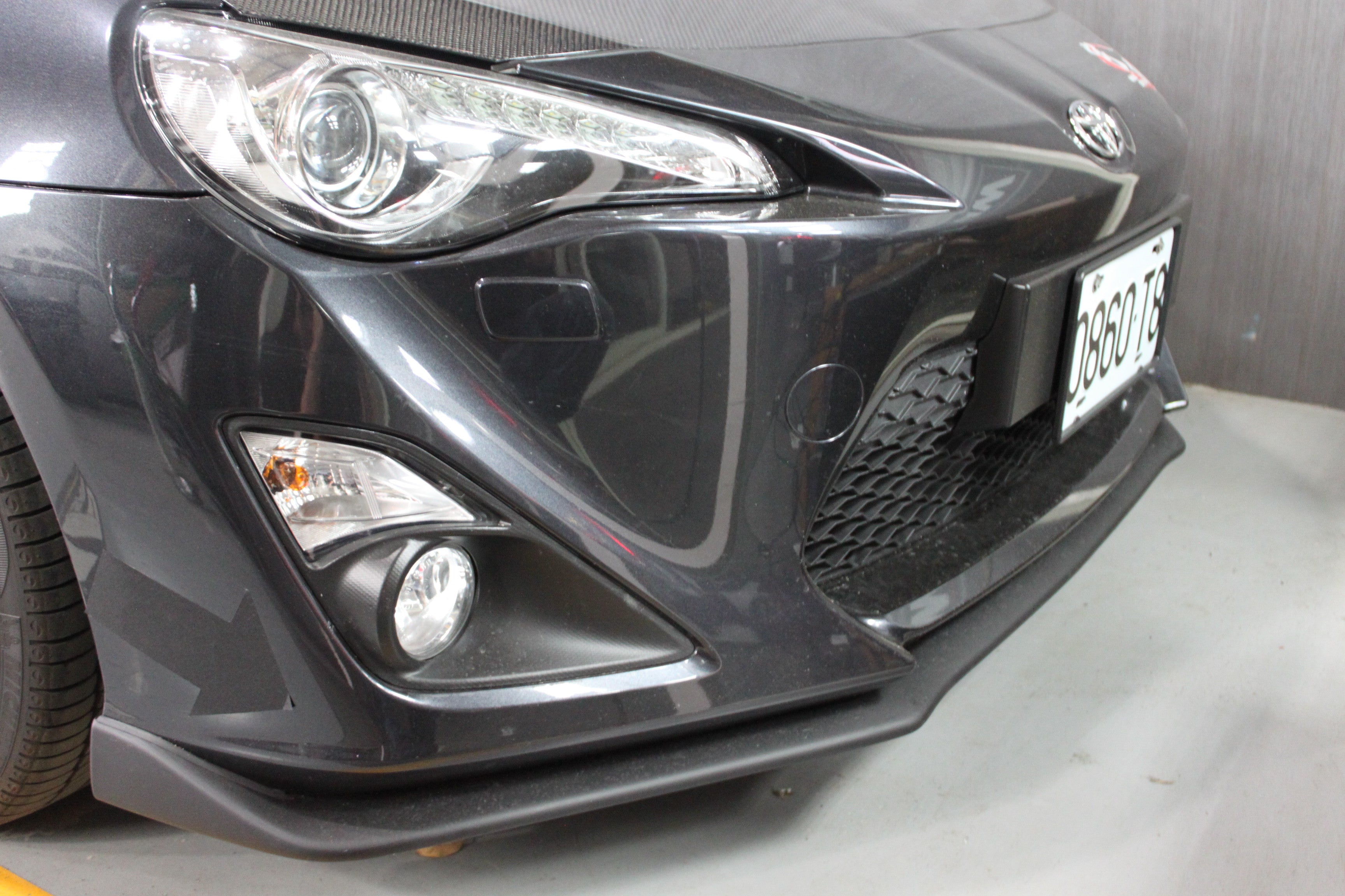 Zero Offset  STI Style Front Lip for 12-16 Toyota 86 (ZN6) - MODE Auto Concepts