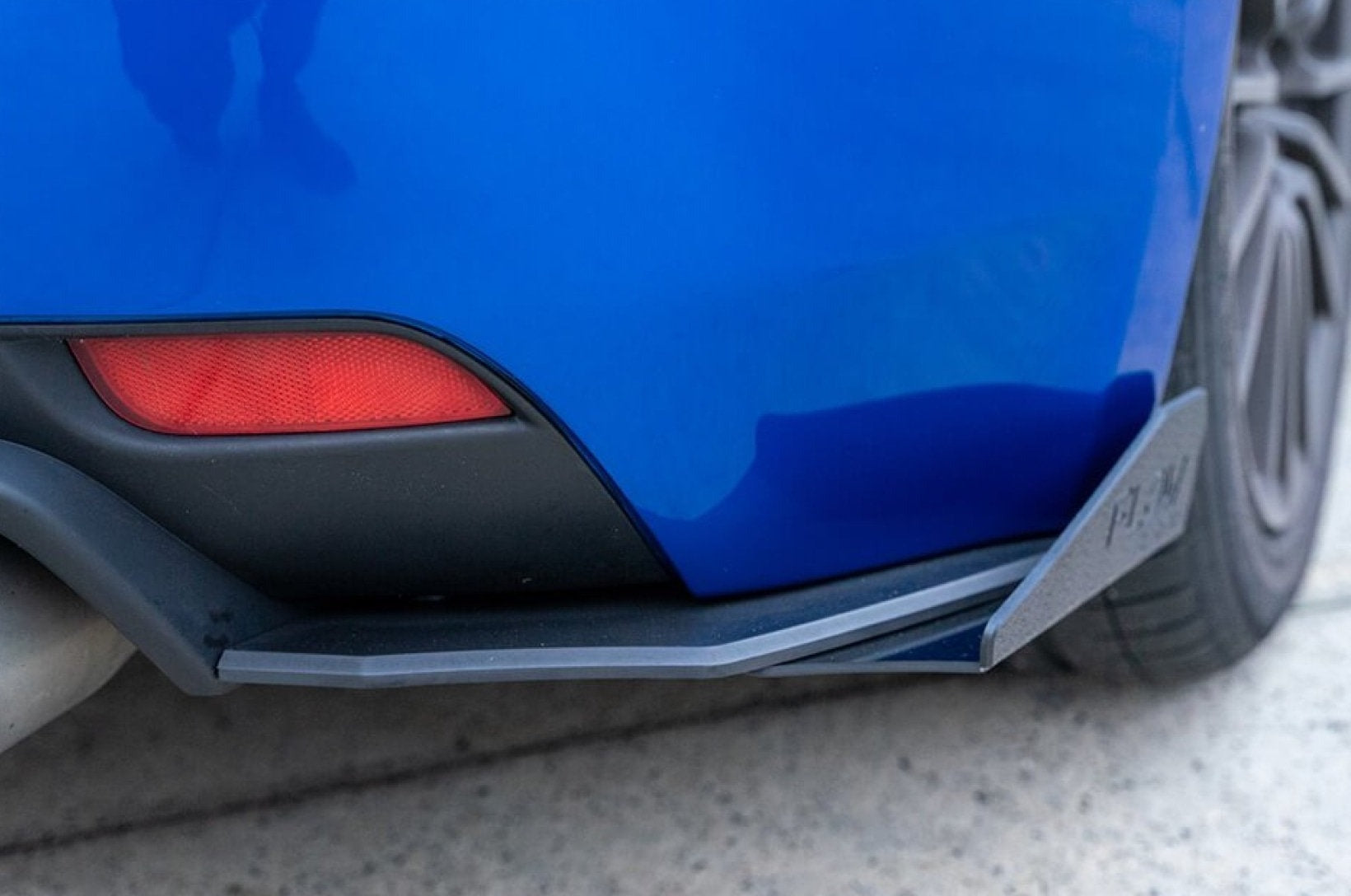 Impreza WRX / STI G3 Hatch (FL) Rear Spat Winglets (Pair) - MODE Auto Concepts