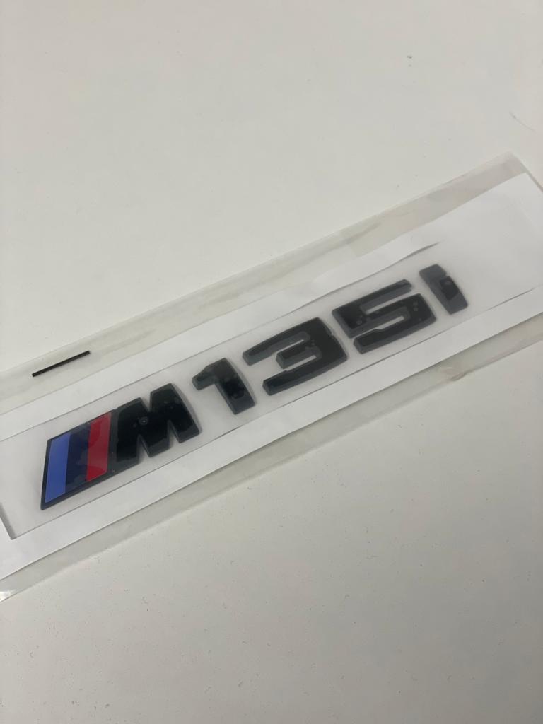 Exon Gloss Black M135i Badge Trunk Emblem suit BMW 1-Series M135i F20 F21 - MODE Auto Concepts
