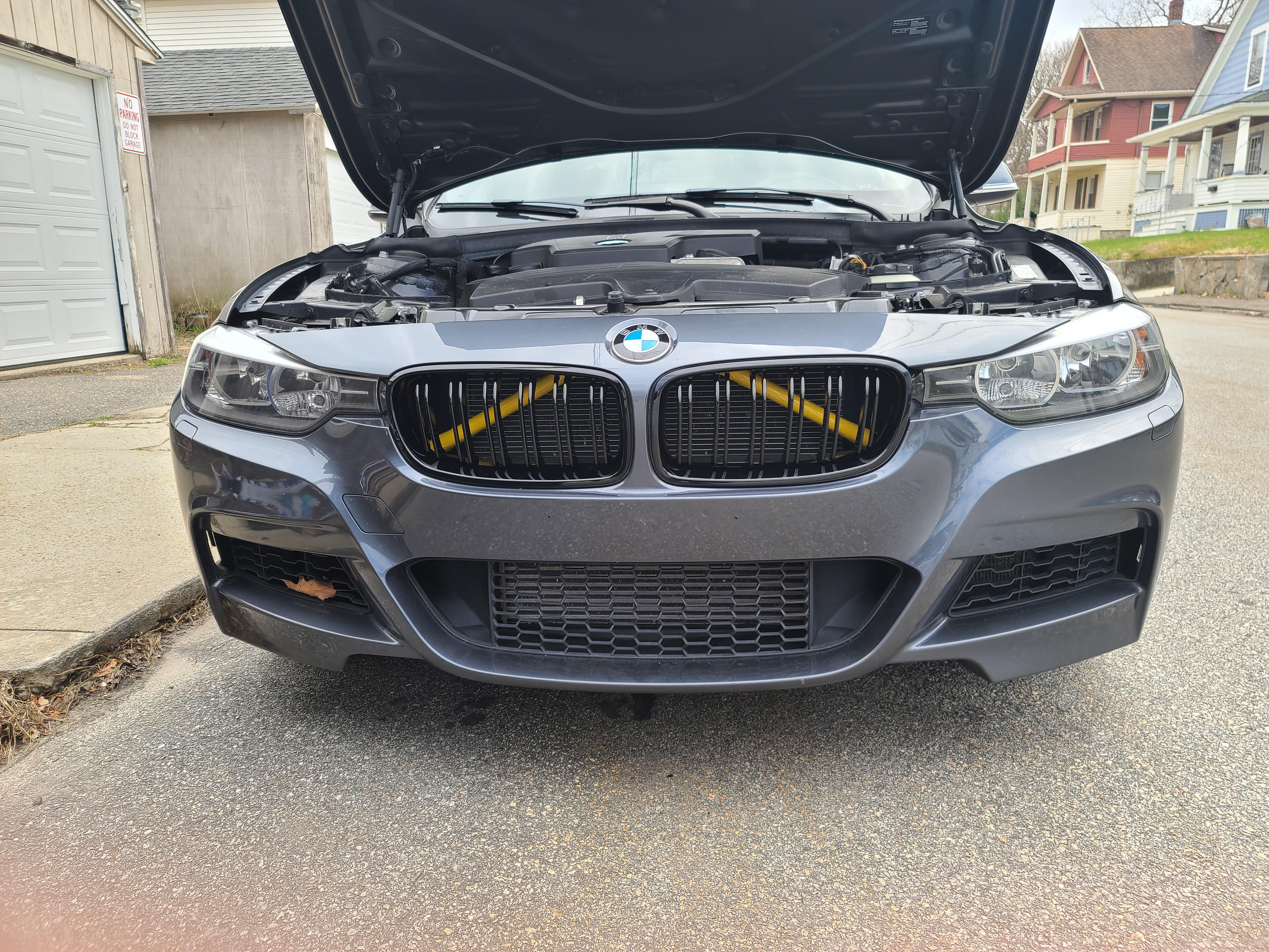 Exon Front Grille V-Brace Trim Cover Yellow suits BMW F-Series 1 / 2 / 3 / 4 Series (F20 / F22 / F30 / F32) Z4 (G29) - MODE Auto Concepts