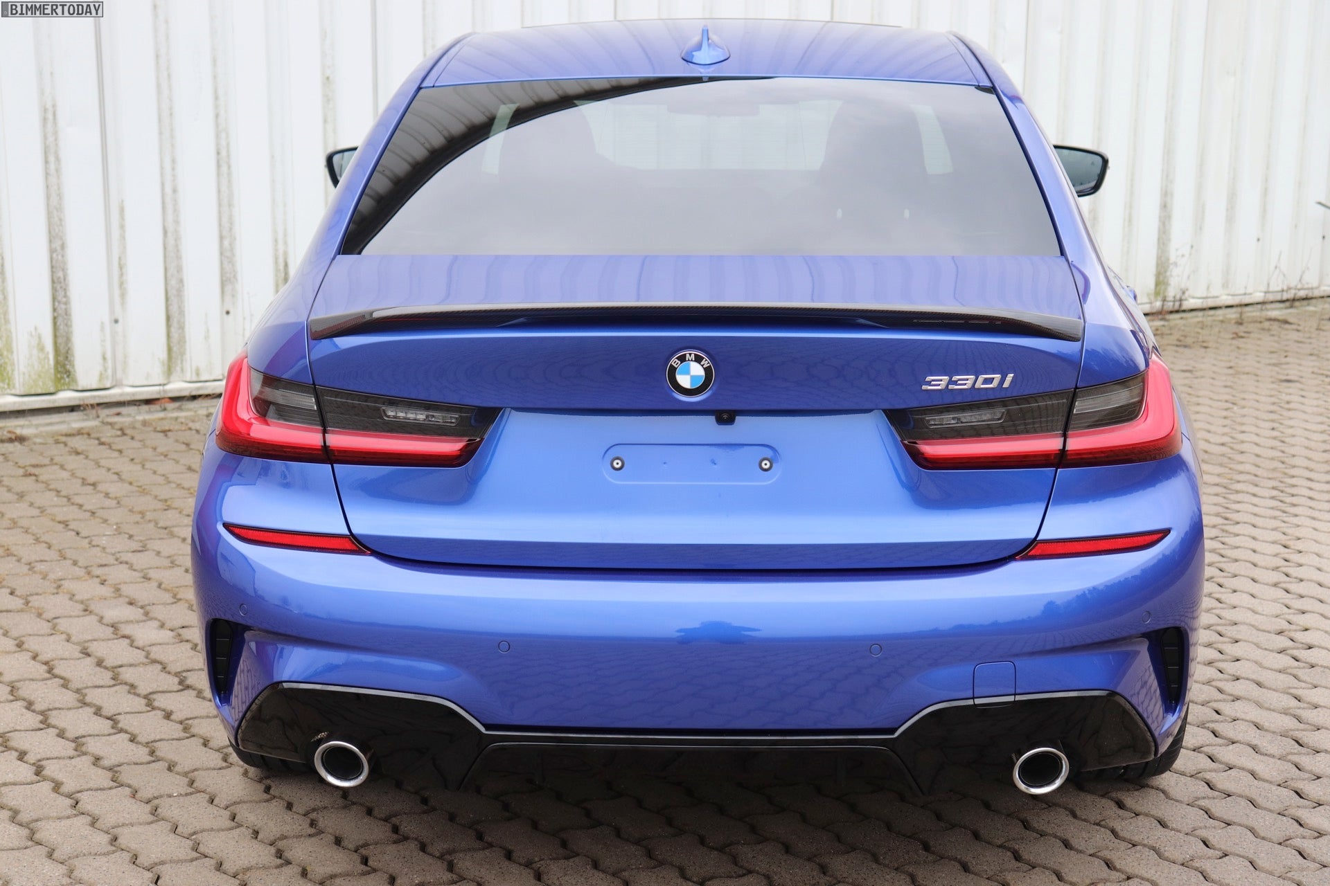 Exon Gloss Black M Performance Style Rear Diffuser w. Twin Outlet suit BMW 3-Series G20/G21 M-Sport - MODE Auto Concepts